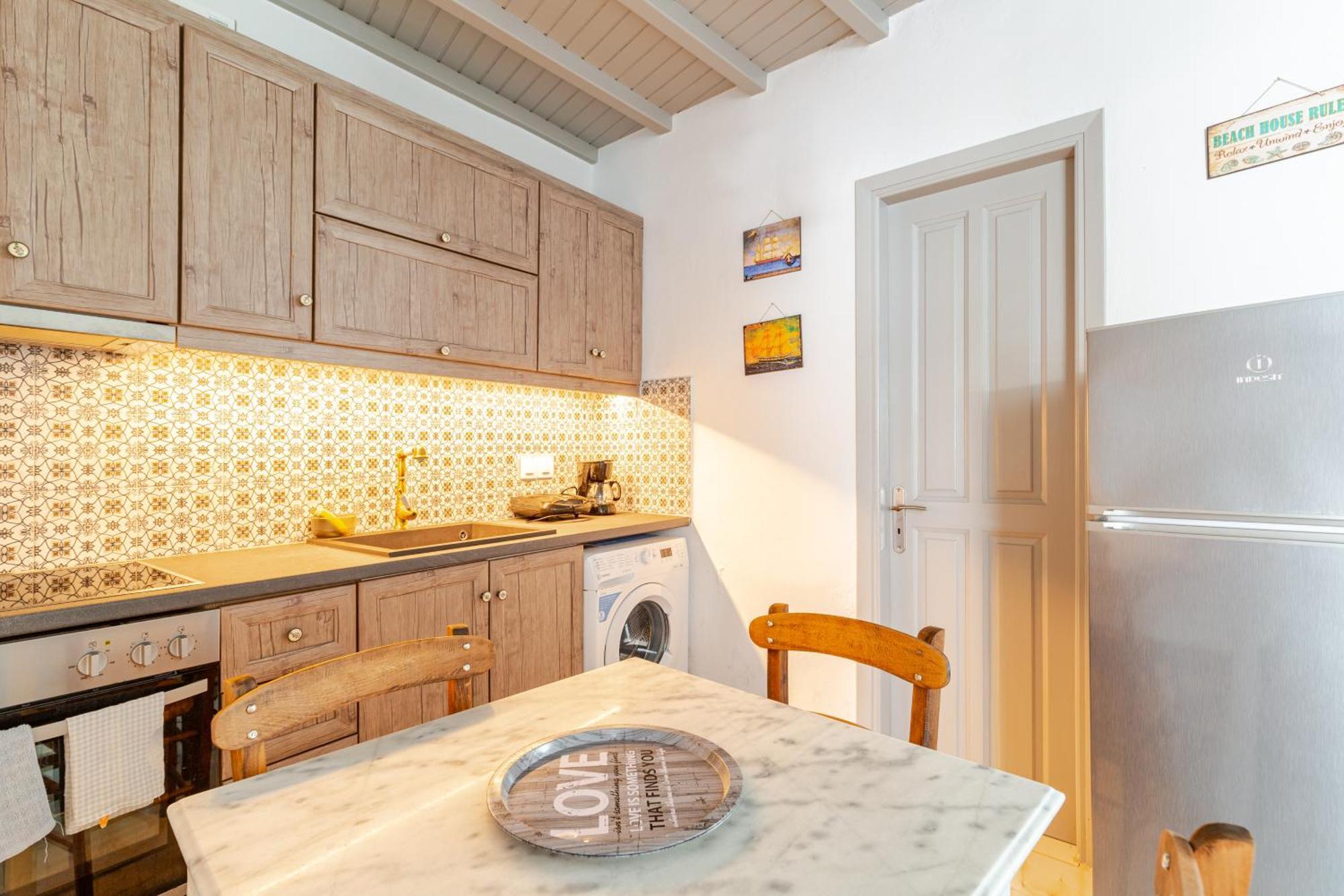 Elenitas Beach House In Ornos Extérieur photo