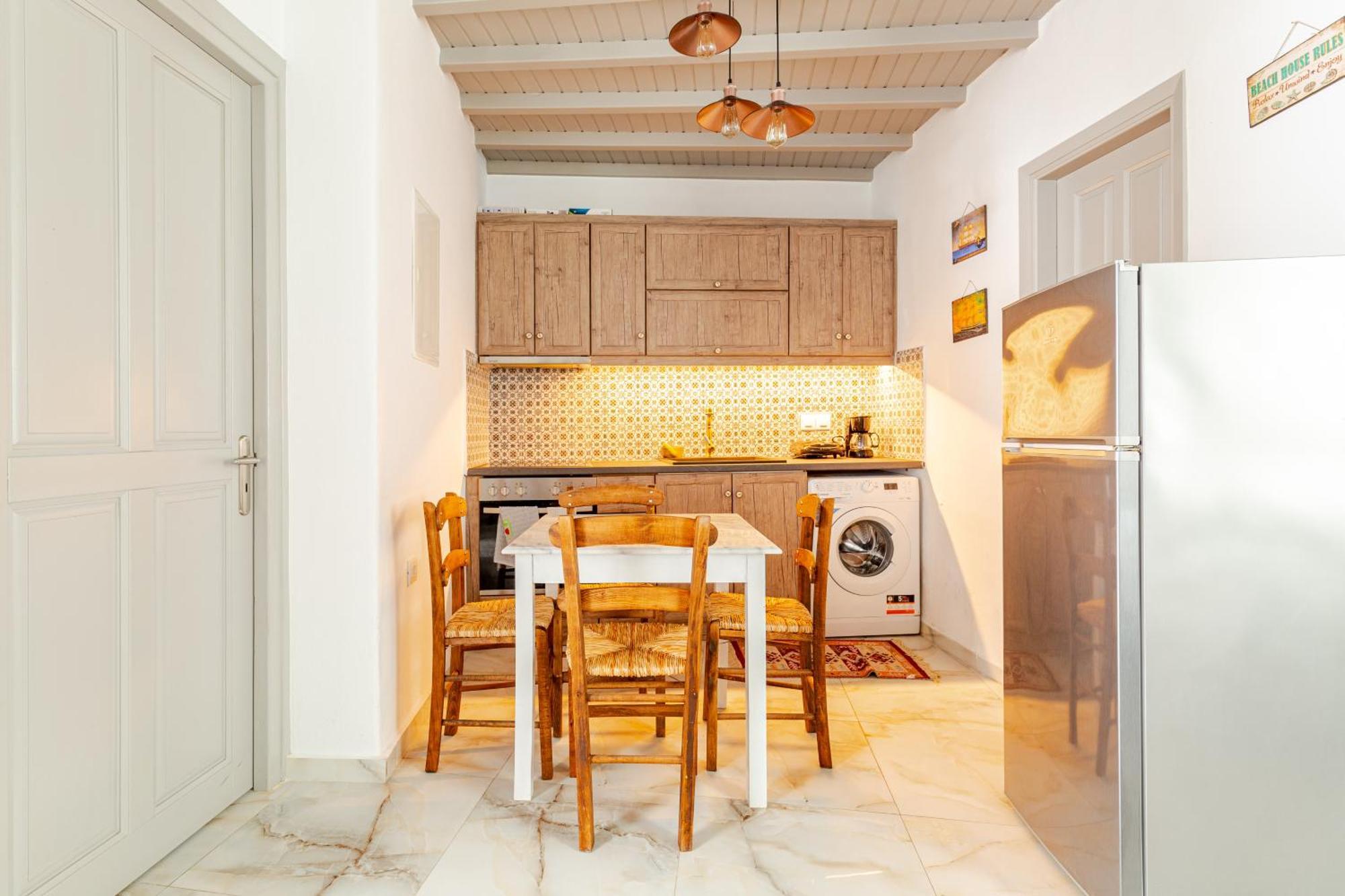 Elenitas Beach House In Ornos Extérieur photo